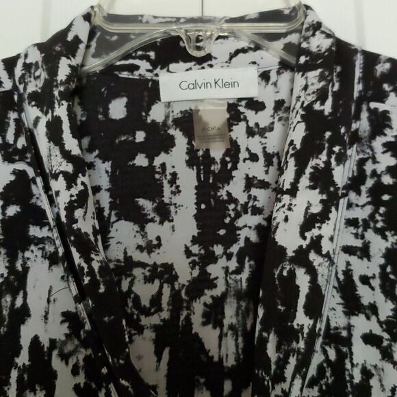 Calvin Klein Animal Print Sleeveless Button Front Tie Neck Blouse Size S⦠- Picture 4 of 7